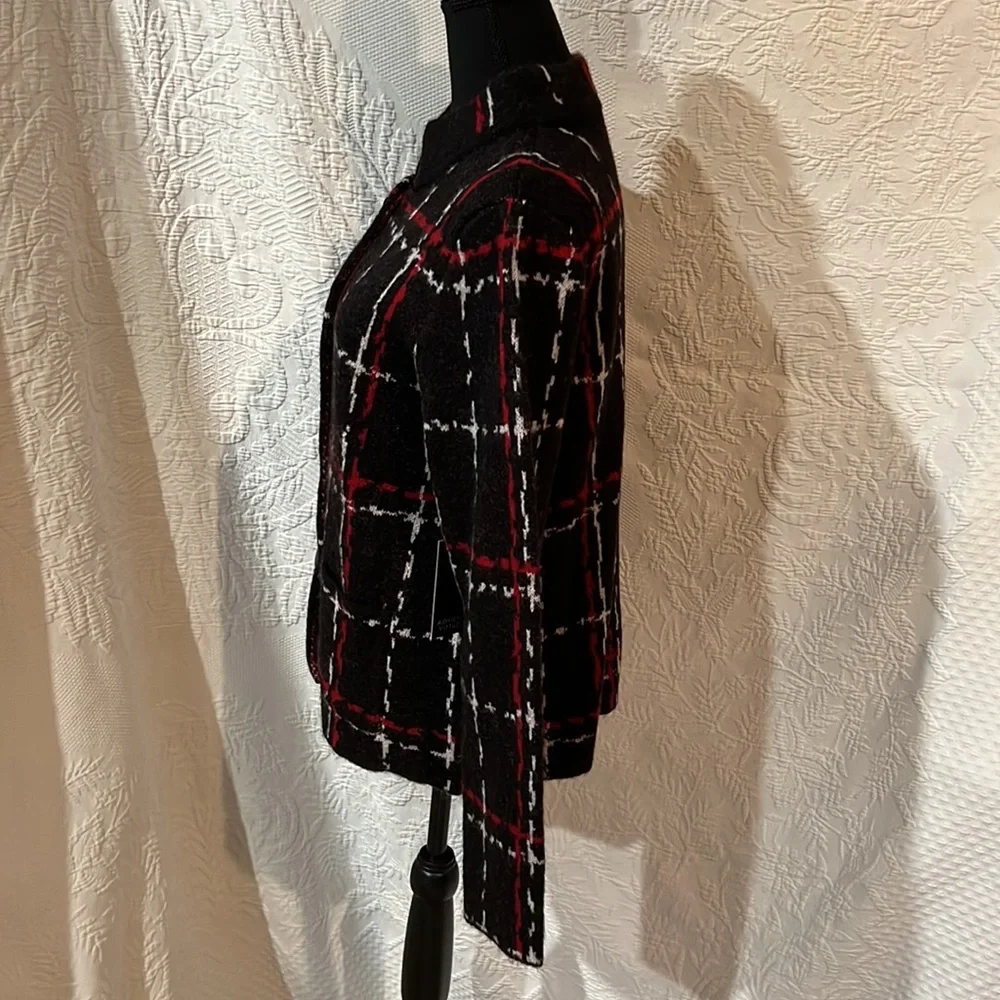 Adrienne Vittadini button up‎ cardigan, size large, NWT